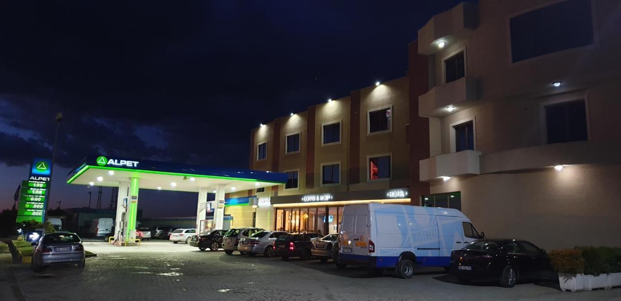 Hotel Kresko Lushnjë Exterior foto